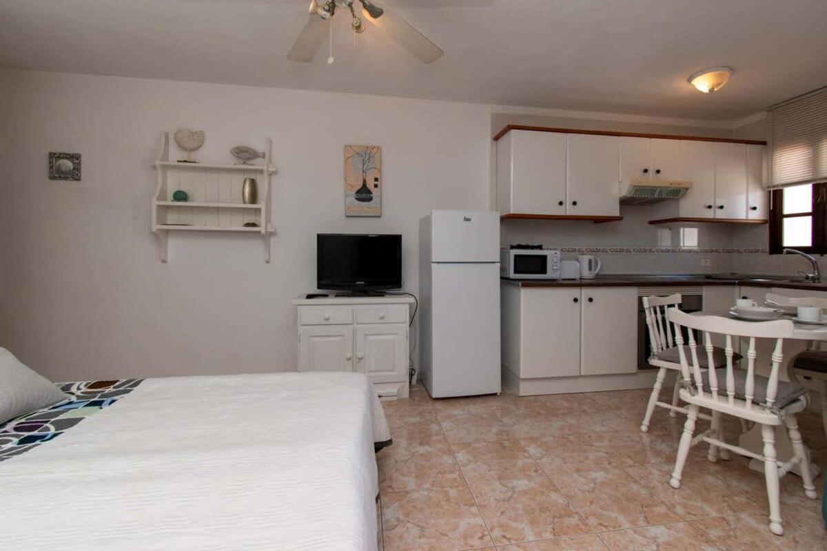 Parque Santiago II 269 - Studio With Sea And Pool Views Playa de las Américas Extérieur photo